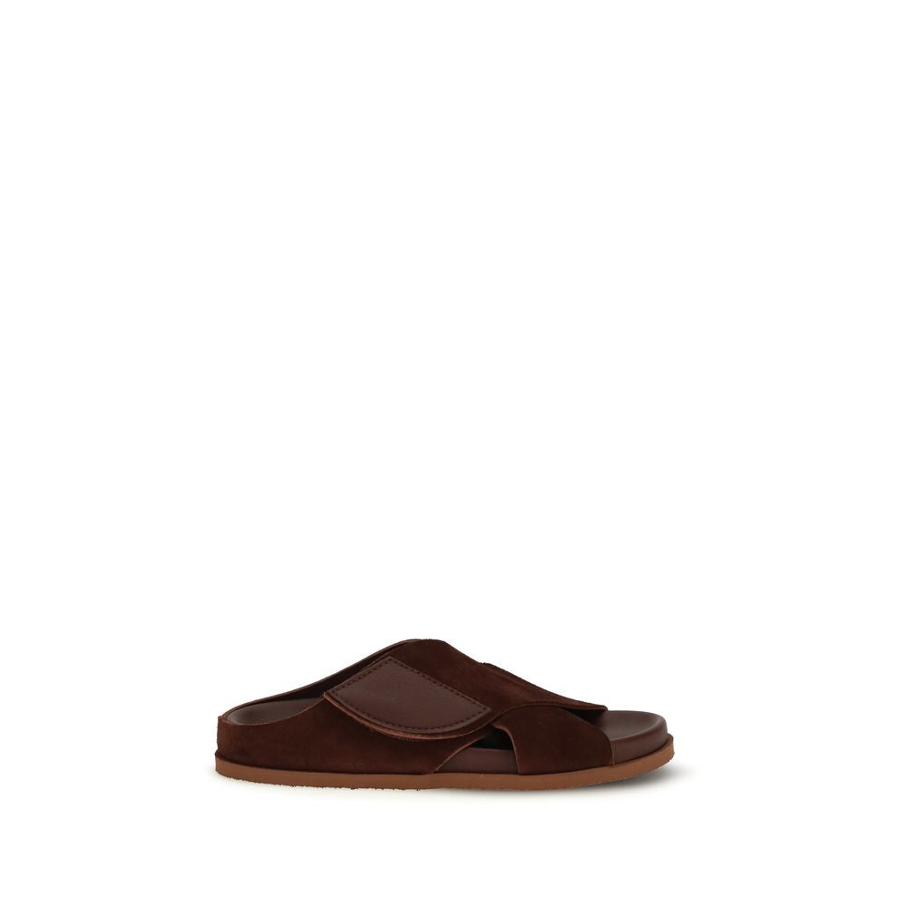 Braune Samtsandalen