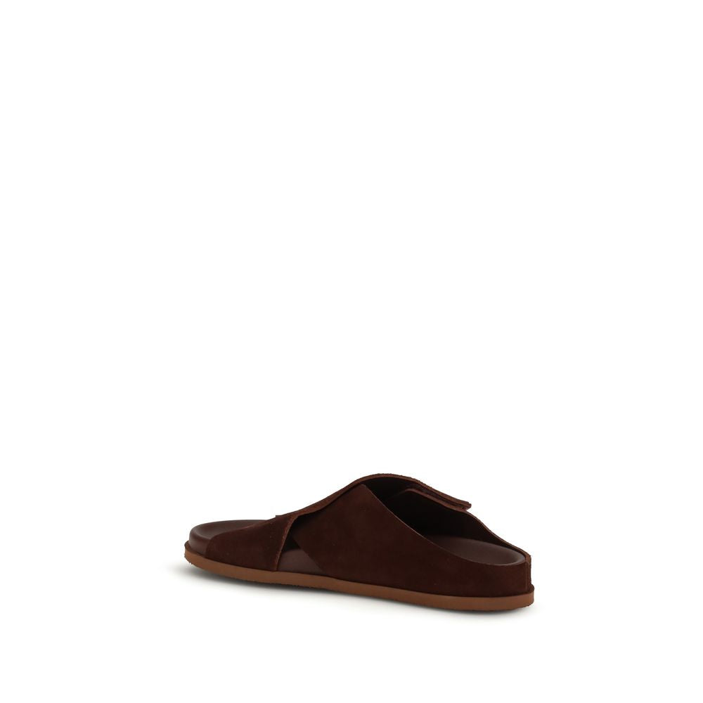 Braune Samtsandalen