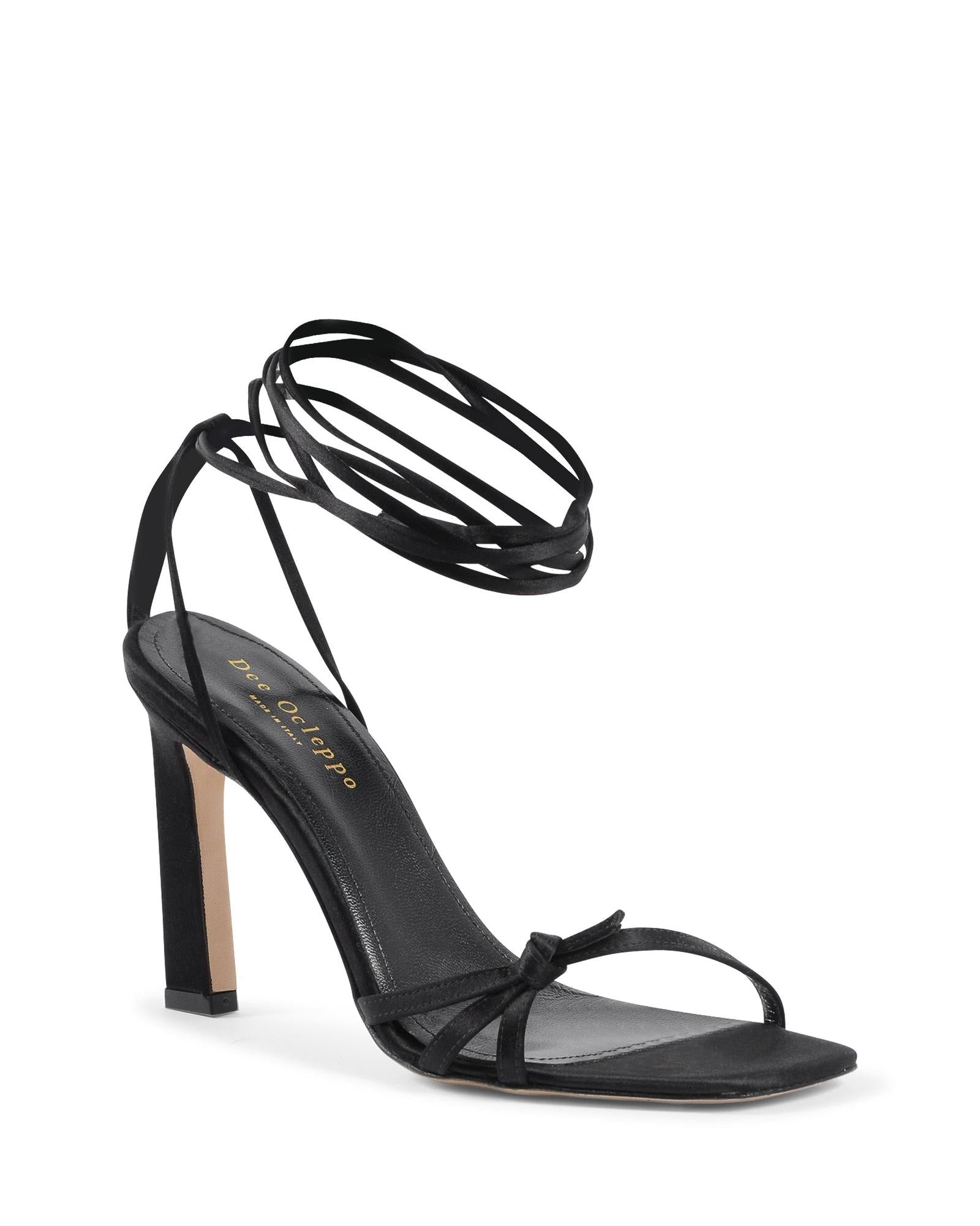 Schwarze Satin-Riemchensandalen