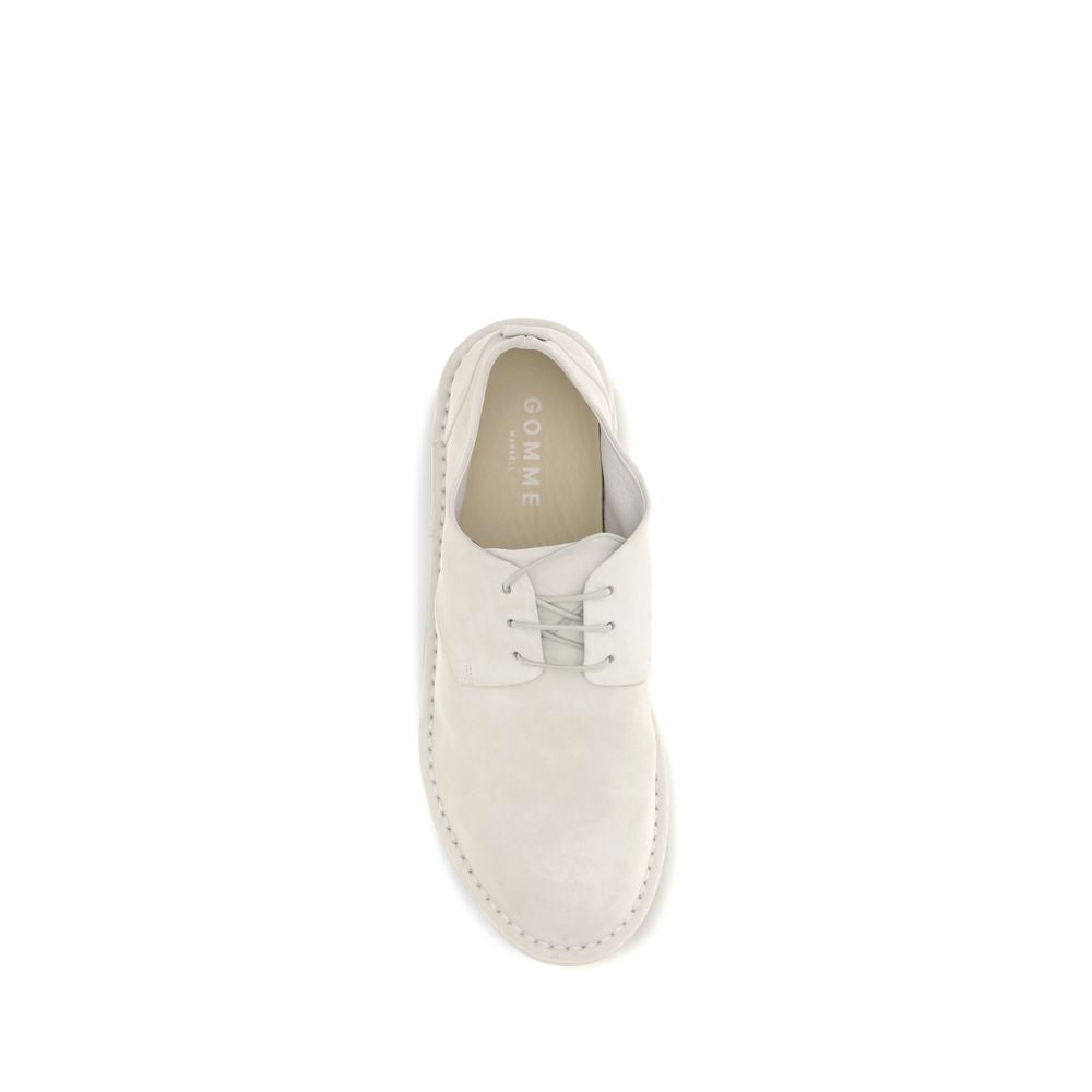 Beigefarbene Kalbsleder Oxford- und Derby-Schuhe