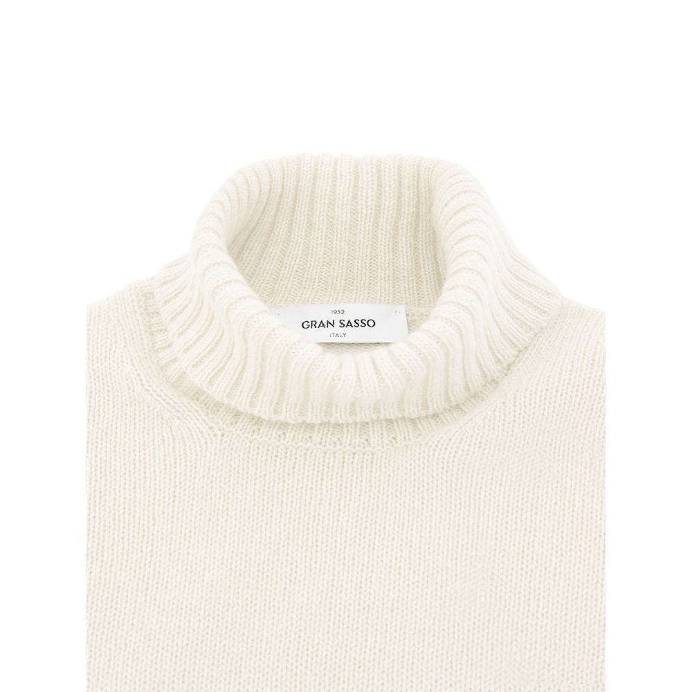 Weißer Rollkragenpullover aus Wolle