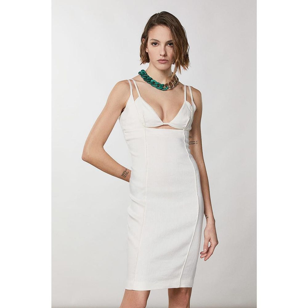 Weißes Leinen-Freizeitkleid