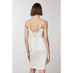 Weißes Leinen-Freizeitkleid