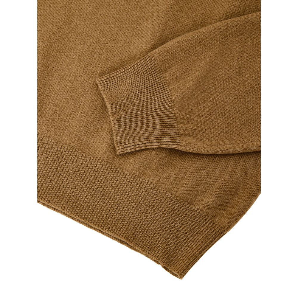 Rollkragenpullover aus brauner Wolle