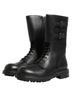 Schwarze Kampfstiefel mit Schnallenriemen aus Leder
