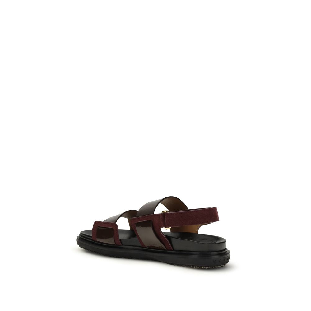 Sandalen mit Riemen aus schwarzem Kalbsleder Bos Taurus