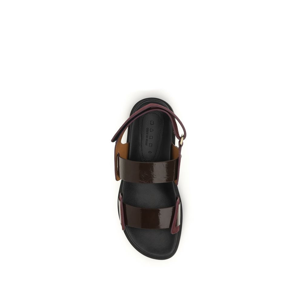 Sandalen mit Riemen aus schwarzem Kalbsleder Bos Taurus