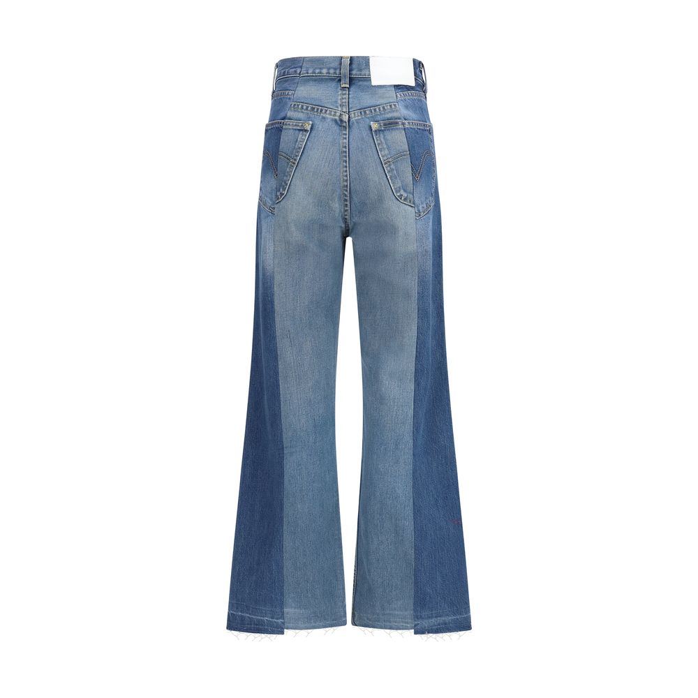 Ausgestellte Blue Jeans aus Baumwolle