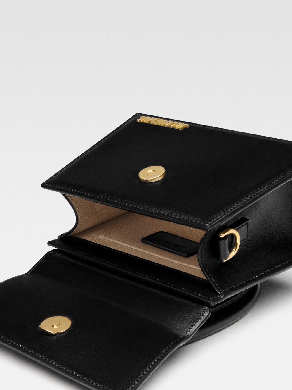 Schwarze Le Chiquito Moyen Tasche aus Leder