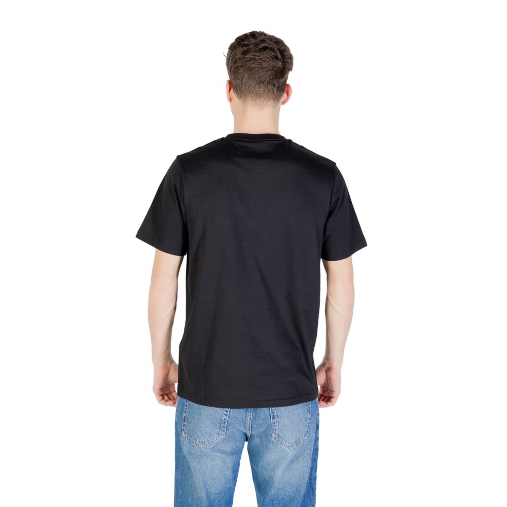 Schwarzes Baumwoll-T-Shirt