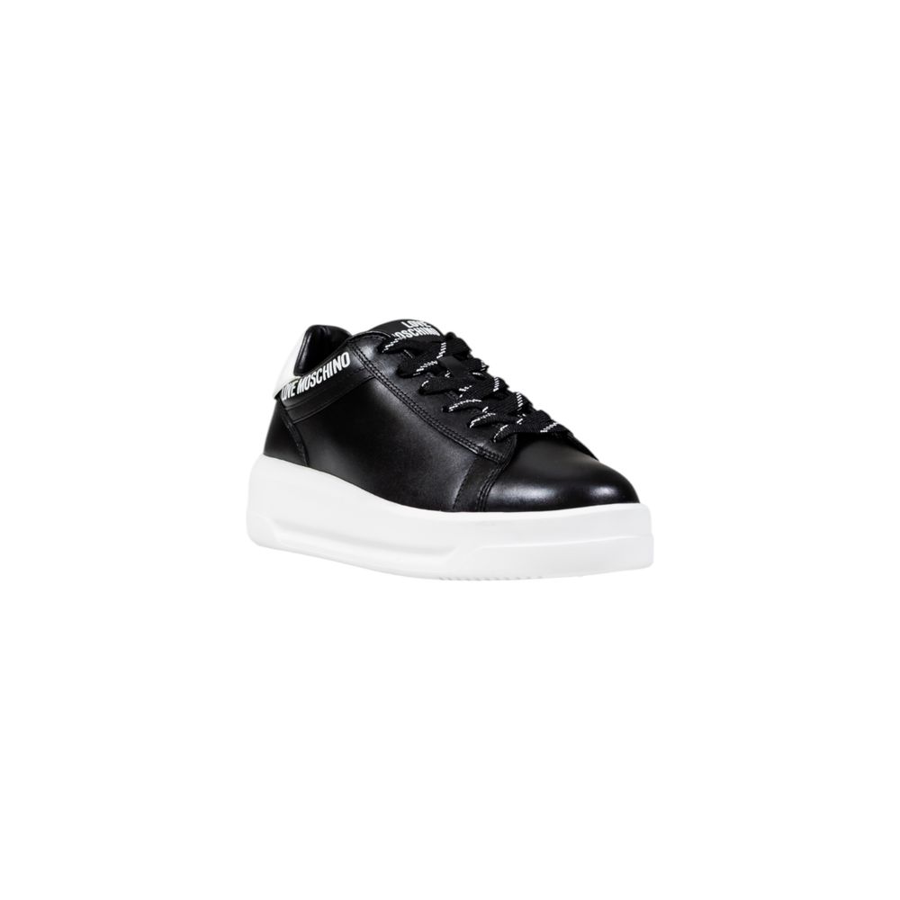 Schwarz-weiße klobige Sneaker aus Synthetik