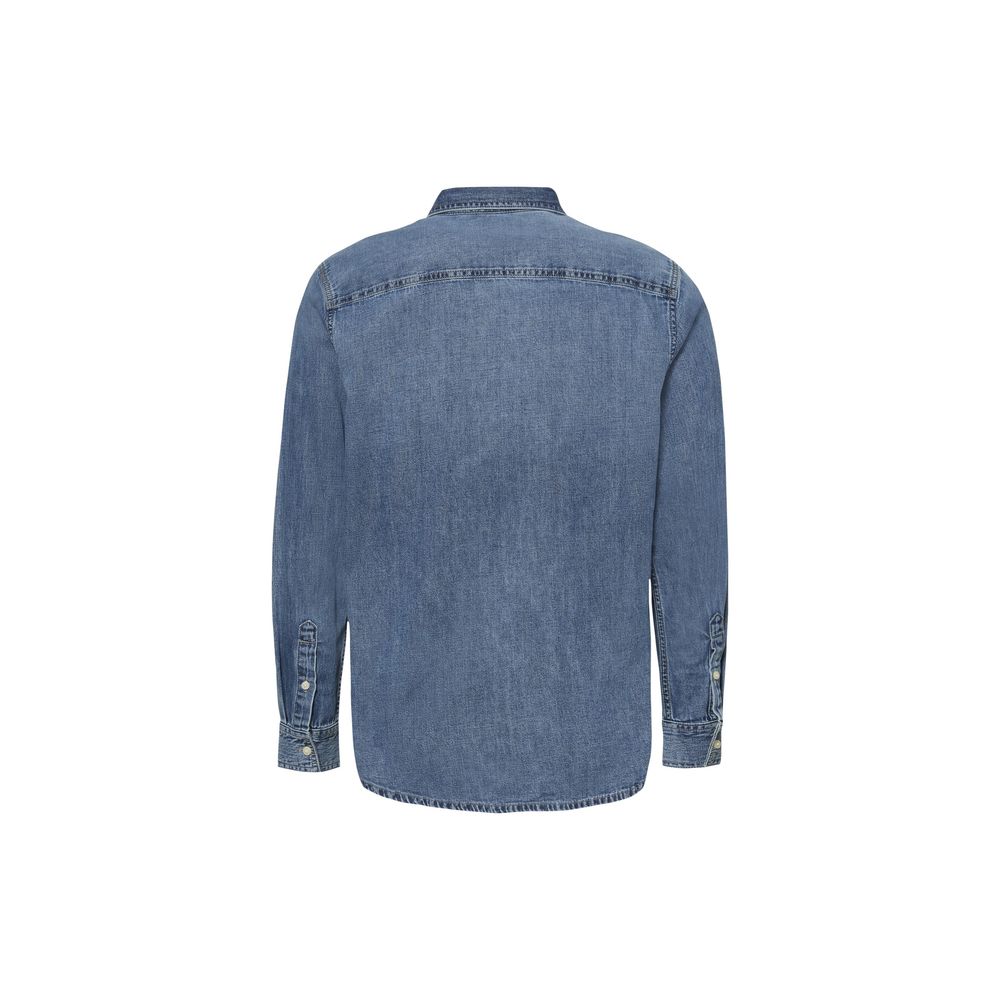 Blaues Jeanshemd