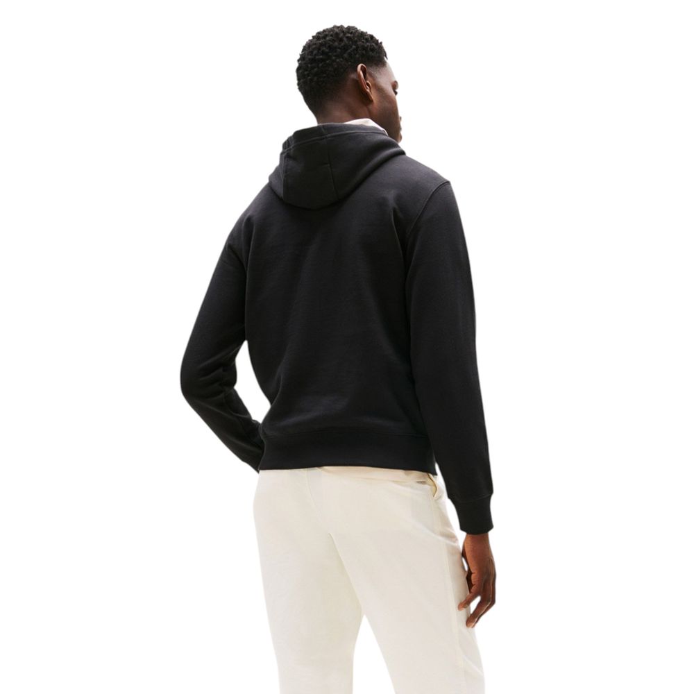 Schwarzer Hoodie aus recycelter Baumwolle