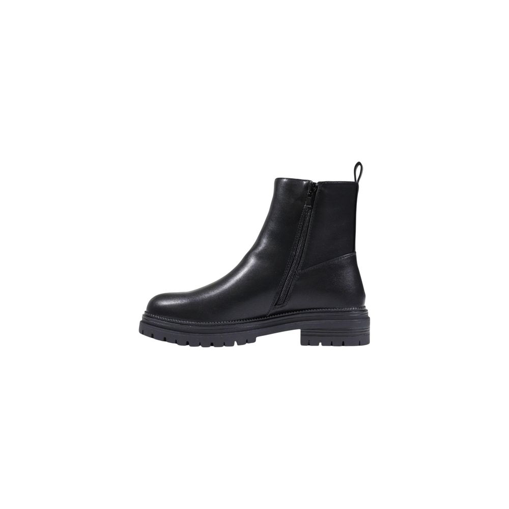 Schwarze Stiefeletten aus Polyethylen