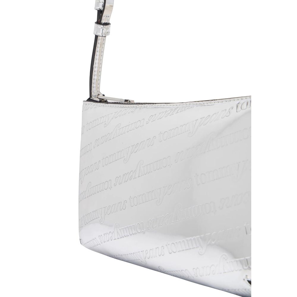 Silberne Polyethylen-Handtasche
