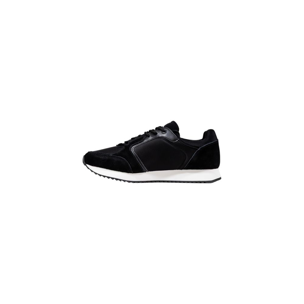 Schwarze Sportschuhe aus Polyamid