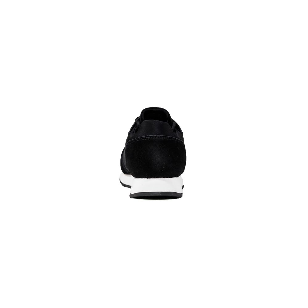 Schwarze Sportschuhe aus Polyamid