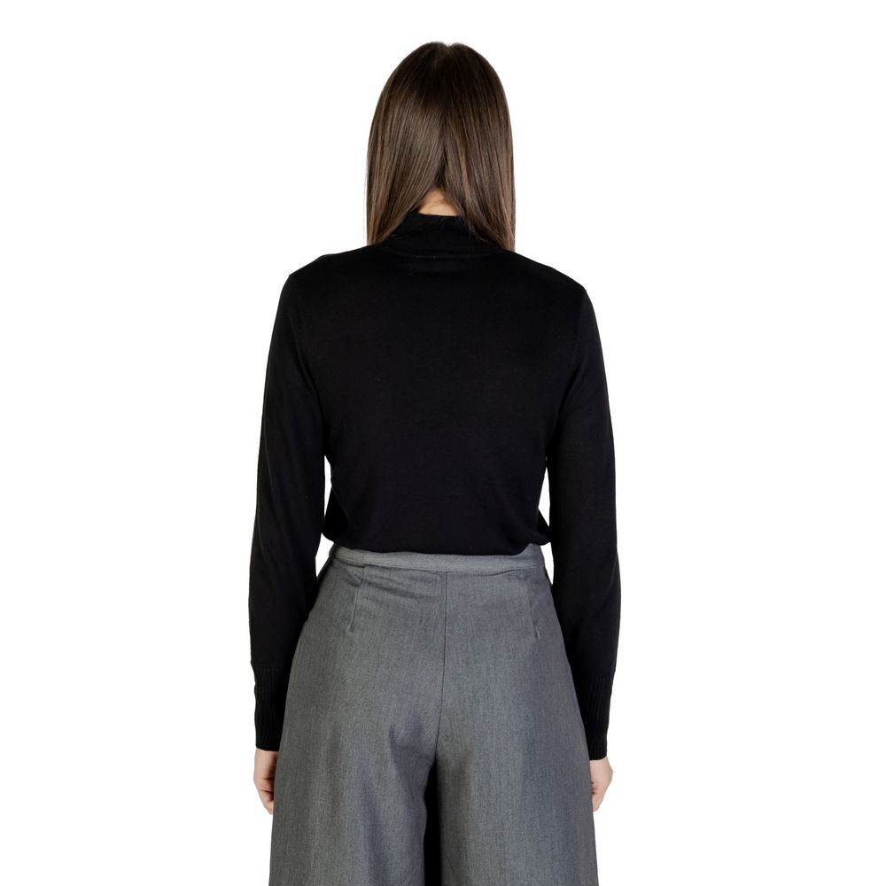Schwarzer Rollkragenpullover aus Viskose