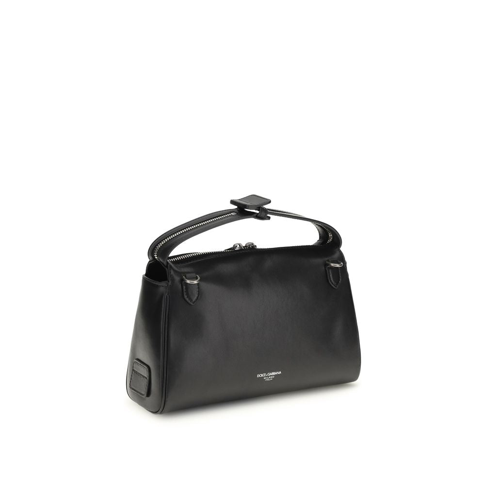 Handtasche aus schwarzem Kalbsleder (Bos Taurus)