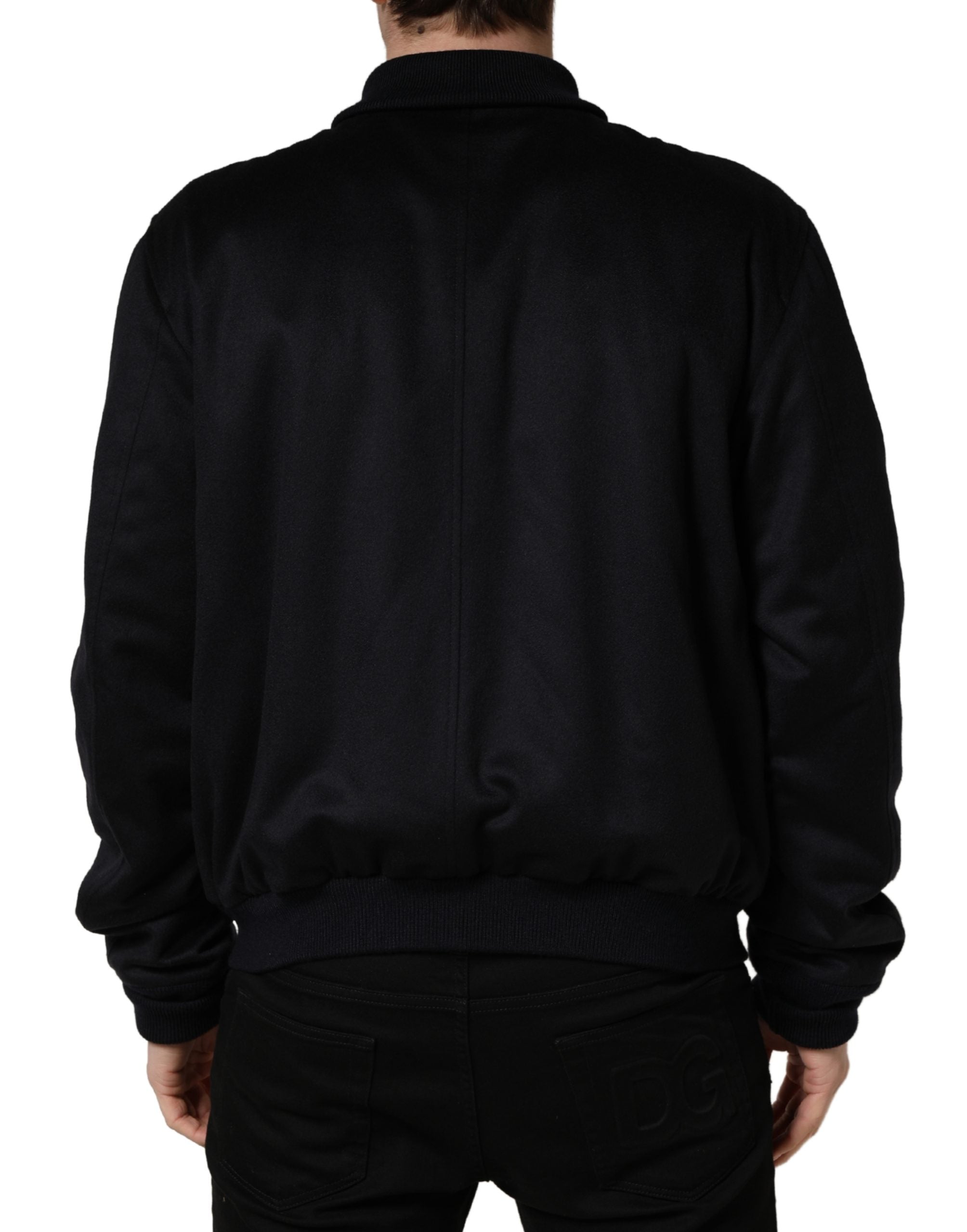 Schwarze Kaschmir-Strickjacke mit Knopfleiste
