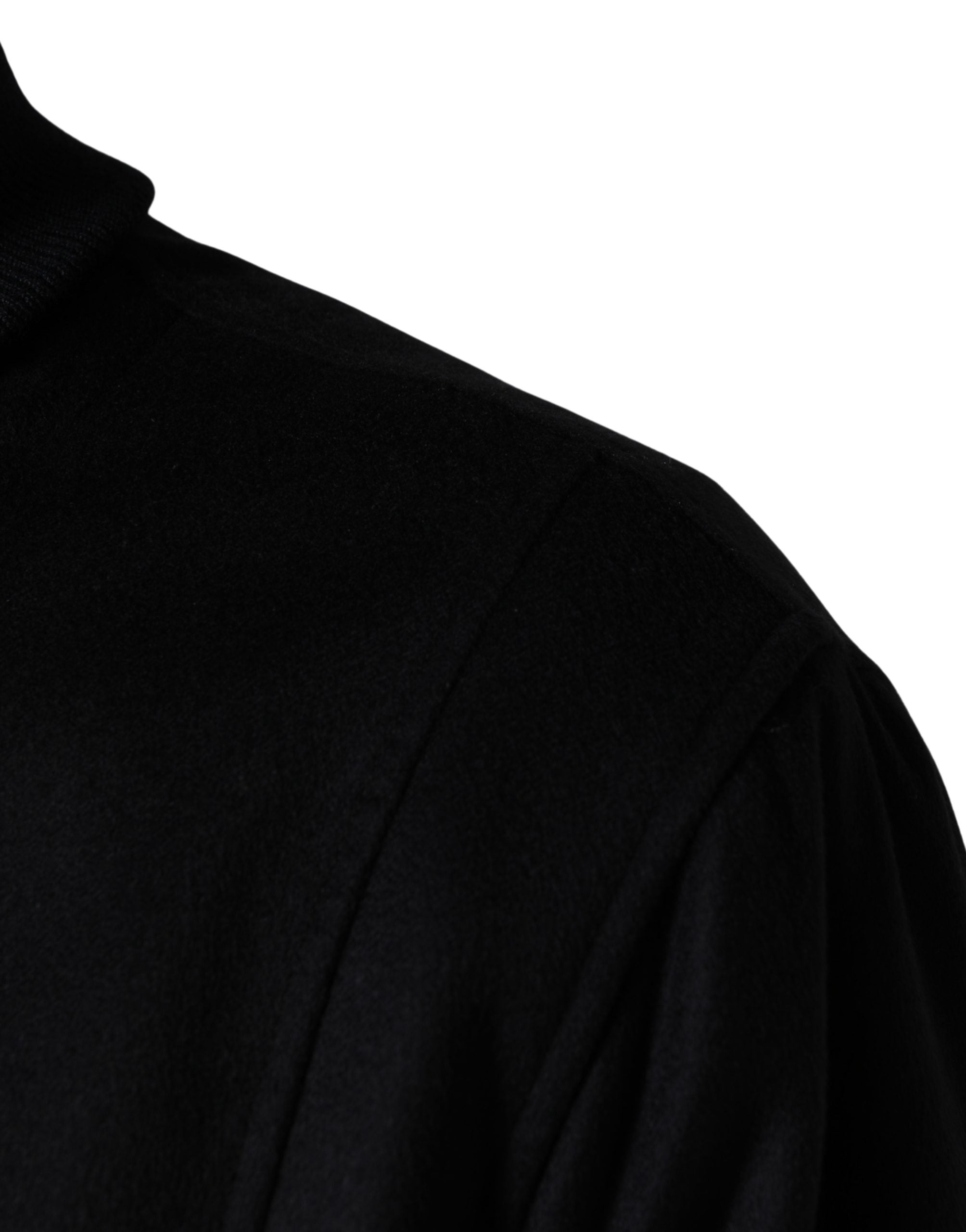 Schwarze Kaschmir-Strickjacke mit Knopfleiste