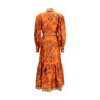 Orangefarbenes Freizeitkleid aus Seide