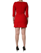 Rotes Minikleid aus Wolle mit Red Heart-Verzierung