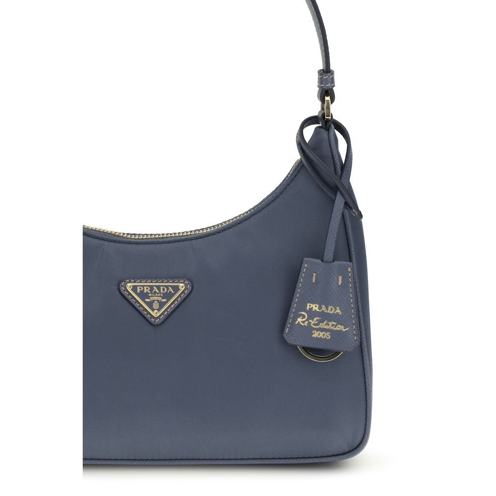 Schultertasche aus recyceltem Polyamid in Blau