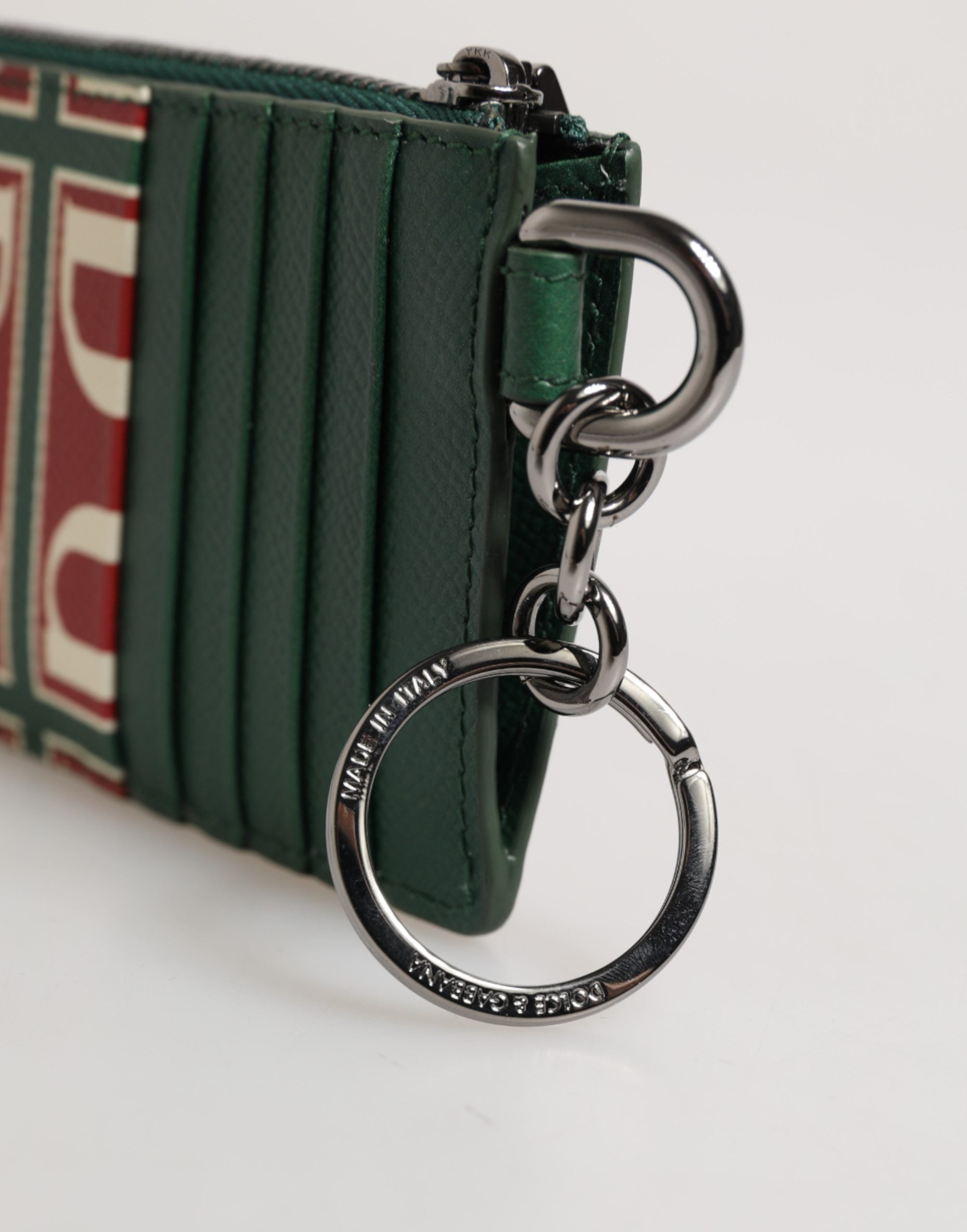 Geldbörse aus grünem Kalbsleder mit Logoprint-Monogramm und Kartenhalter