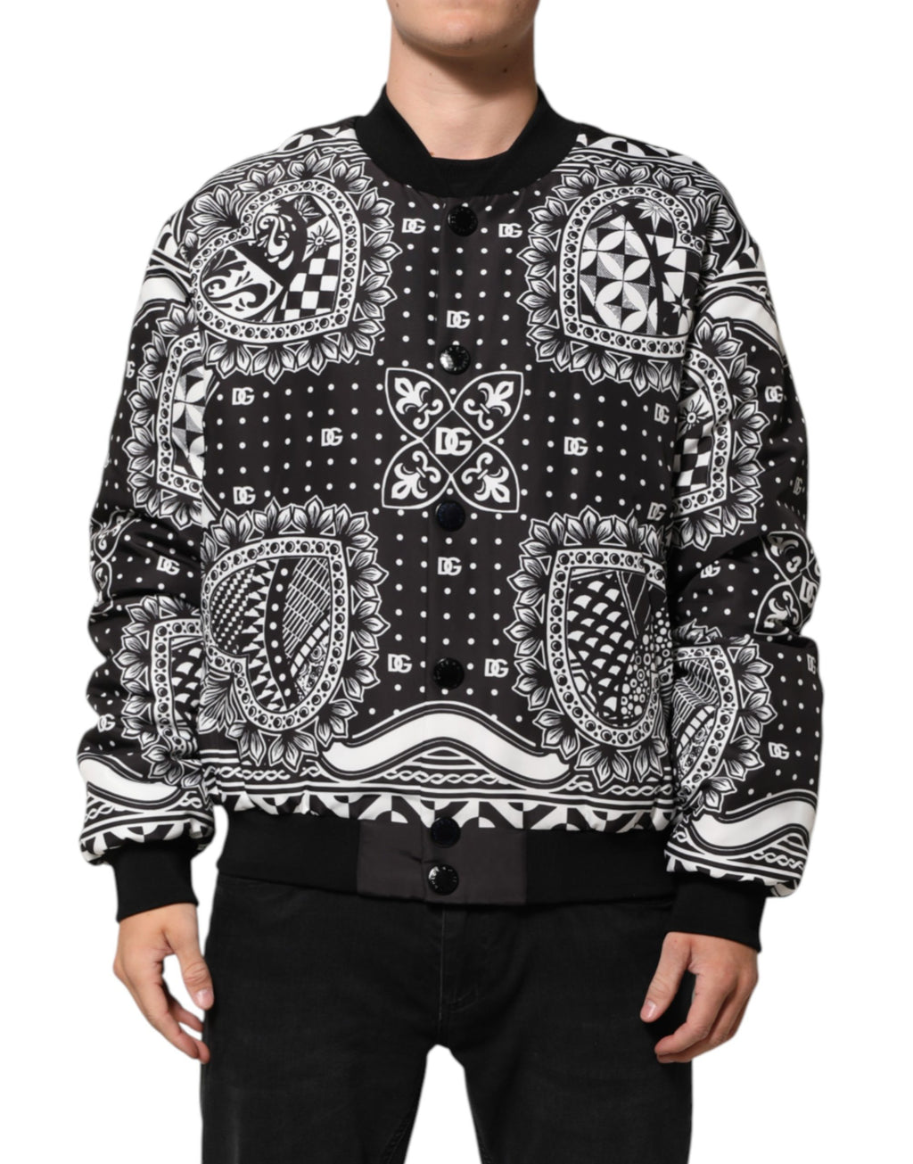 Schwarze Bomberjacke für Herren mit weißem Bandana-Print