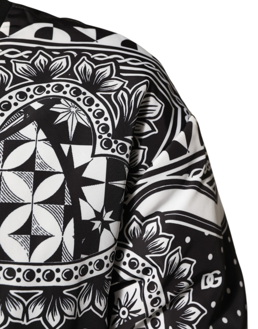 Schwarze Bomberjacke für Herren mit weißem Bandana-Print