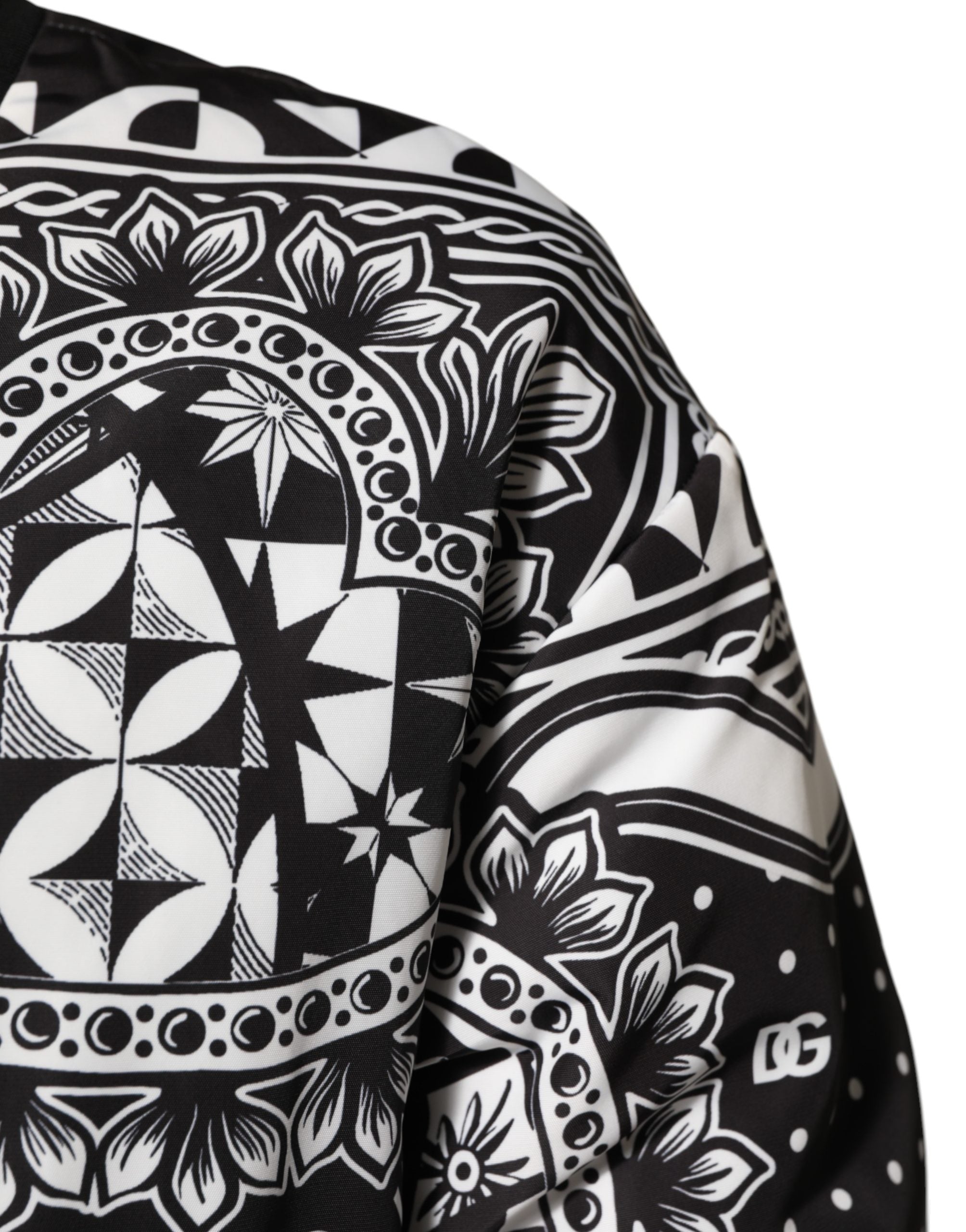 Schwarze Bomberjacke für Herren mit weißem Bandana-Print