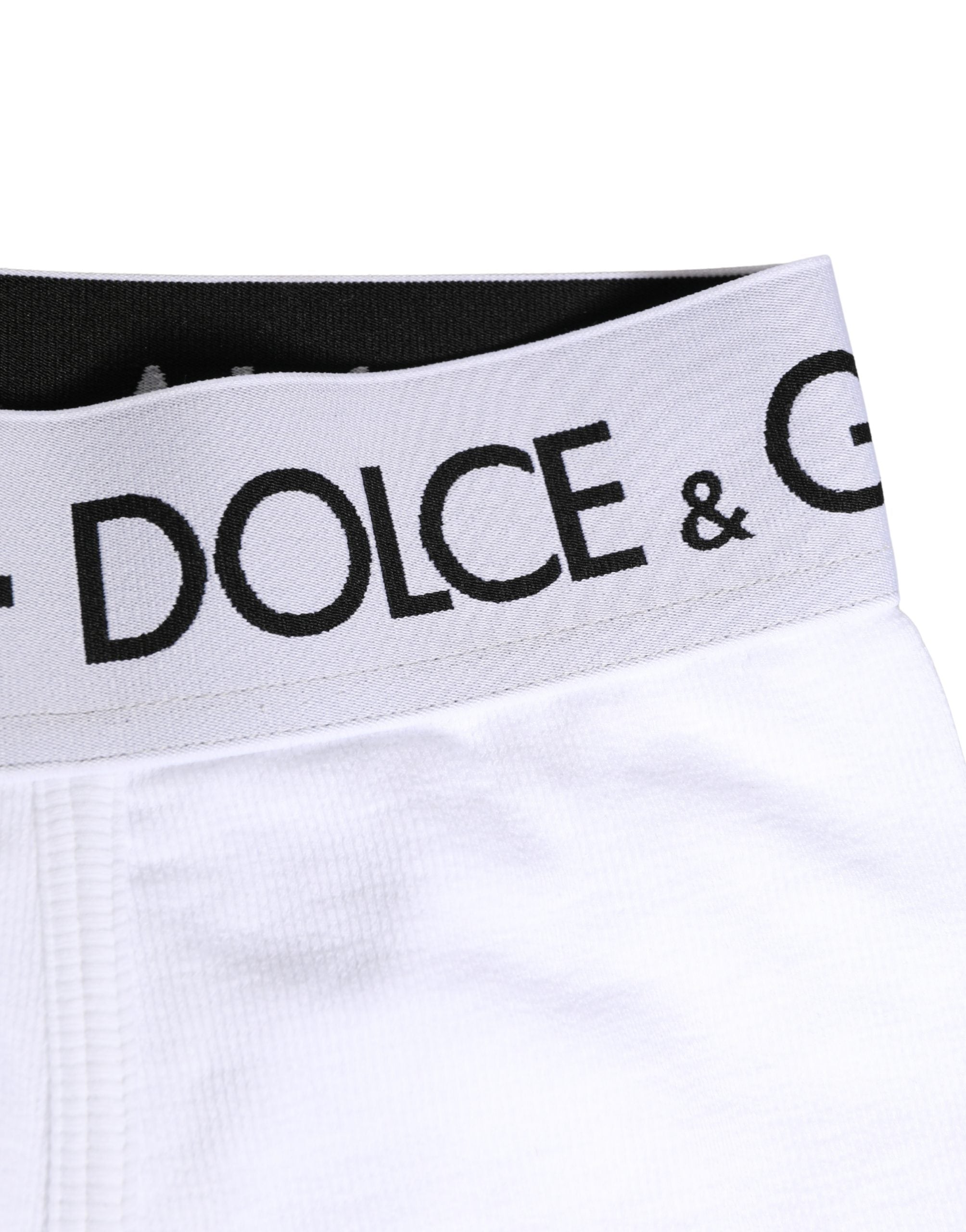 Weiße Boxer-Unterwäsche mit Logo-Bund in normaler Passform