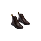 Braune Leder-Sportschuhe