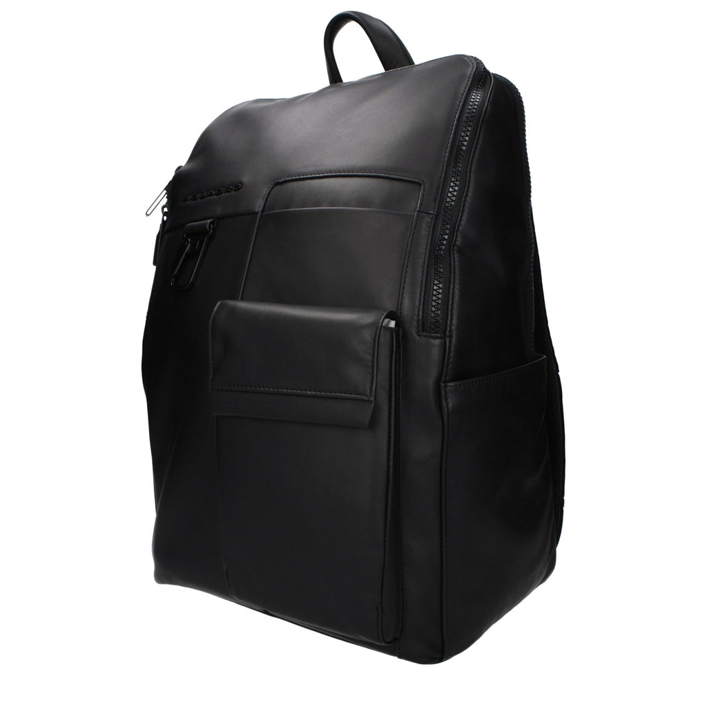 Schwarzer Lederrucksack