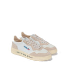 Weiße Sportschuhe aus Ziegenleder