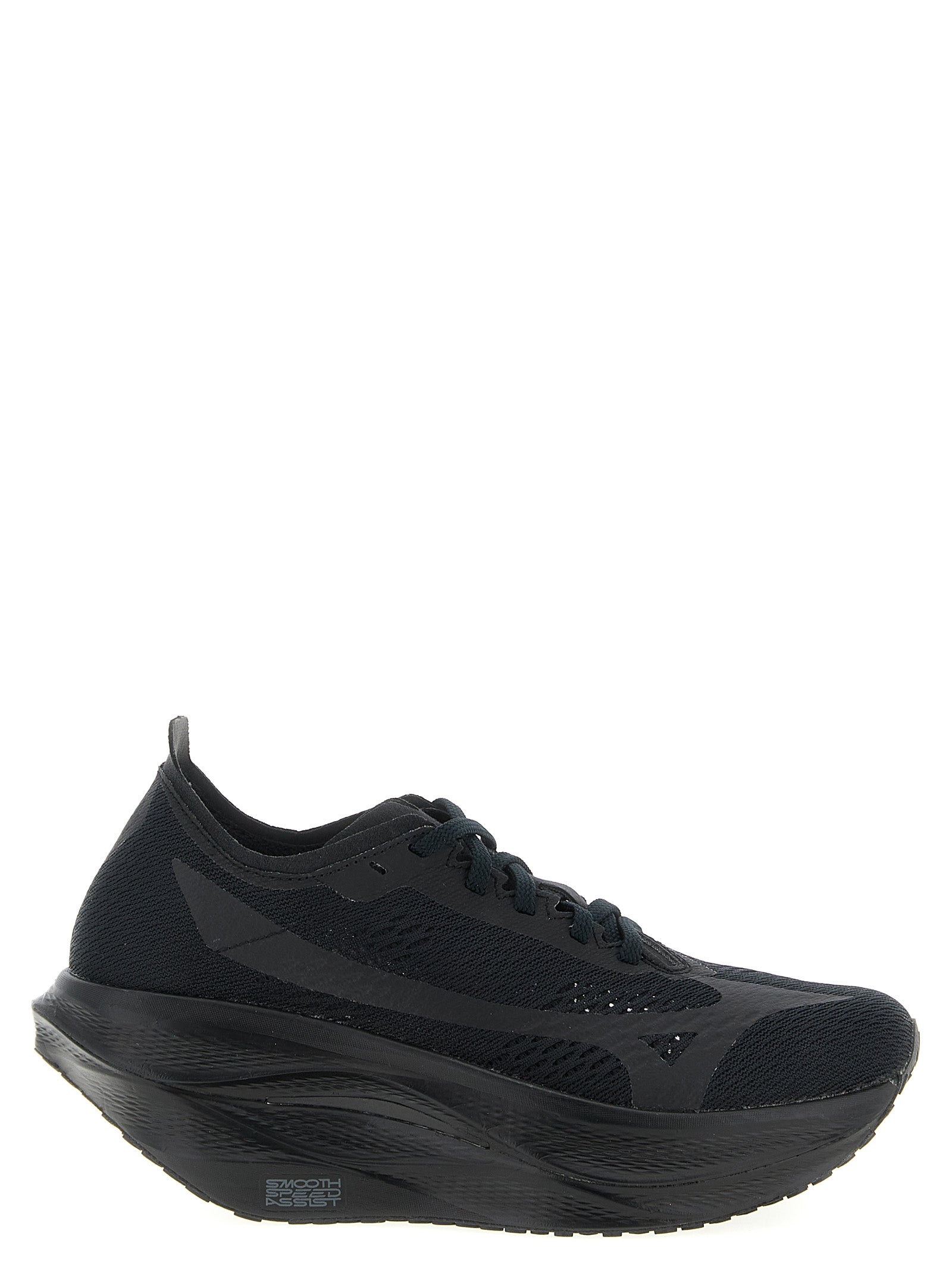 Schwarze synthetische Sportsneaker