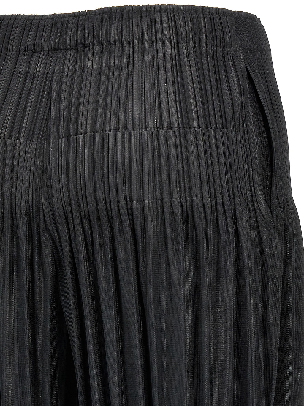 PLEATS PLEASE ISSEY MIYAKE Black Polyester Casual Pants