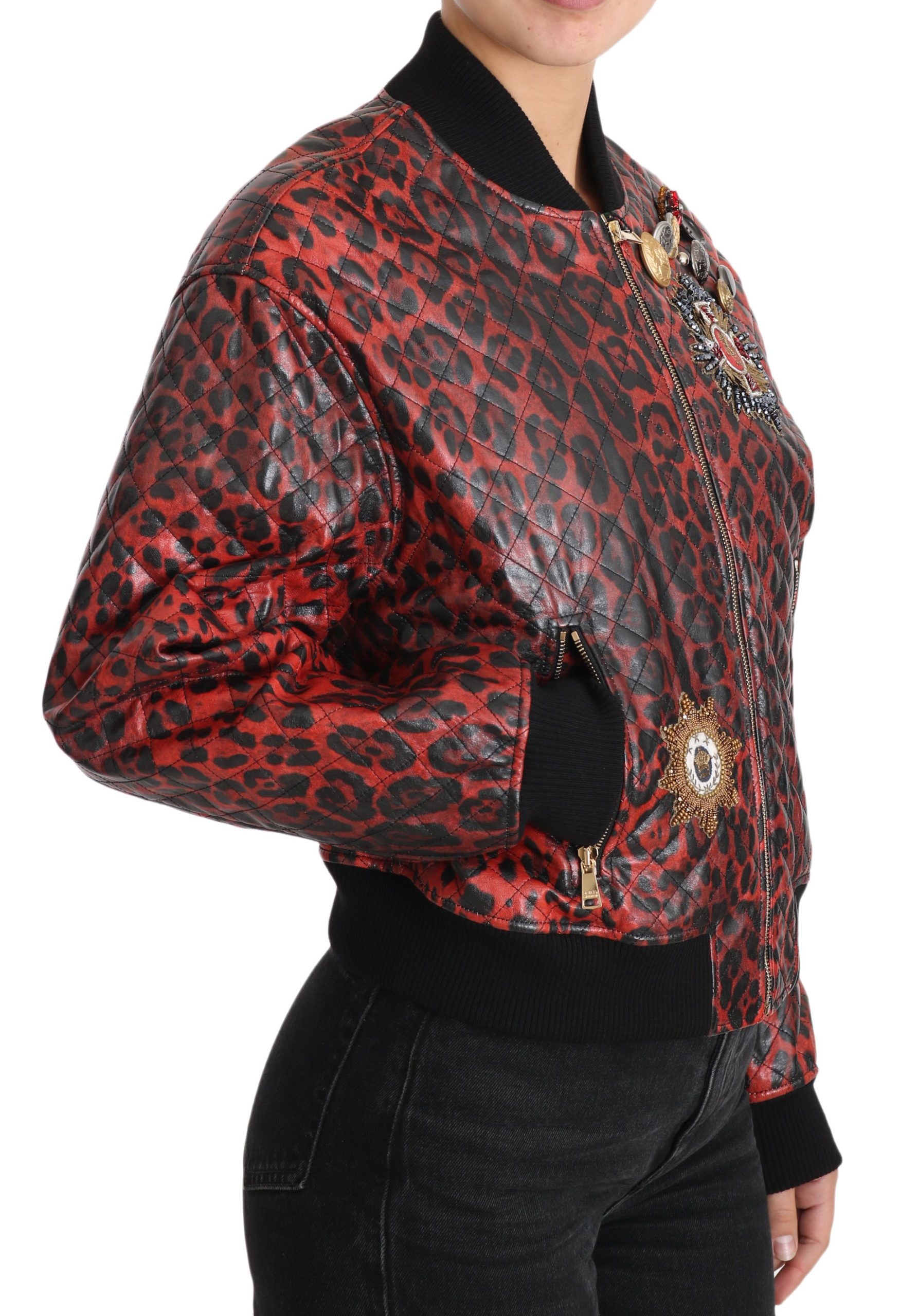 Rote Leopardenknopf-Kristall-Lederjacke