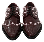 Bordeauxrotes Leder mit Kristallperlen, elegante Schuhe