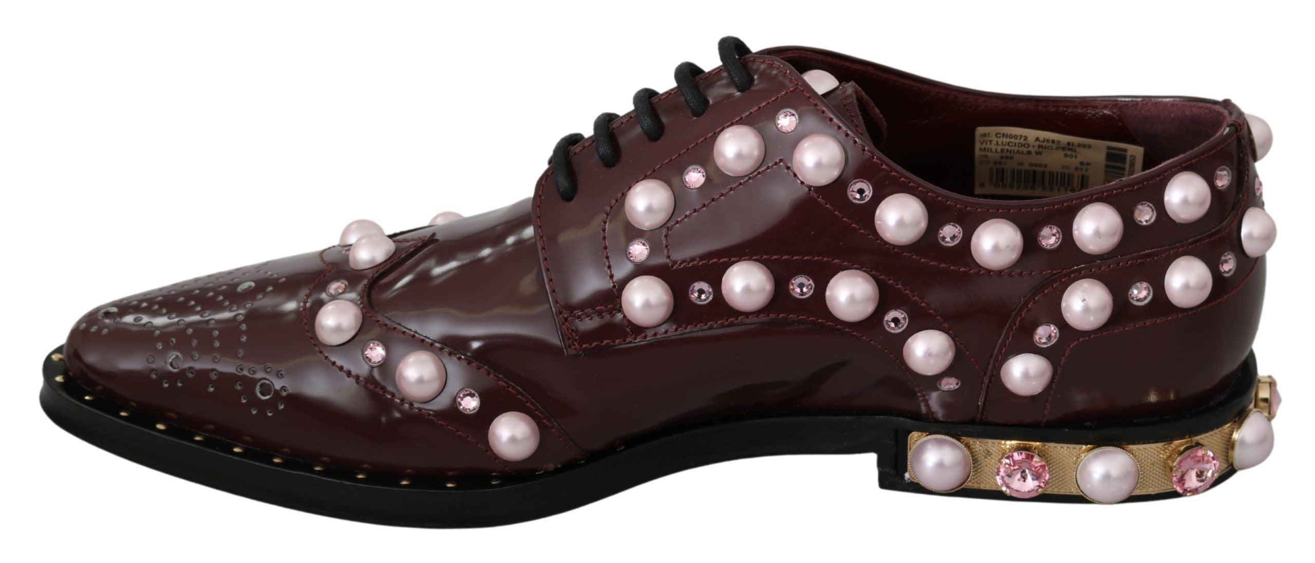 Bordeauxrotes Leder mit Kristallperlen, elegante Schuhe