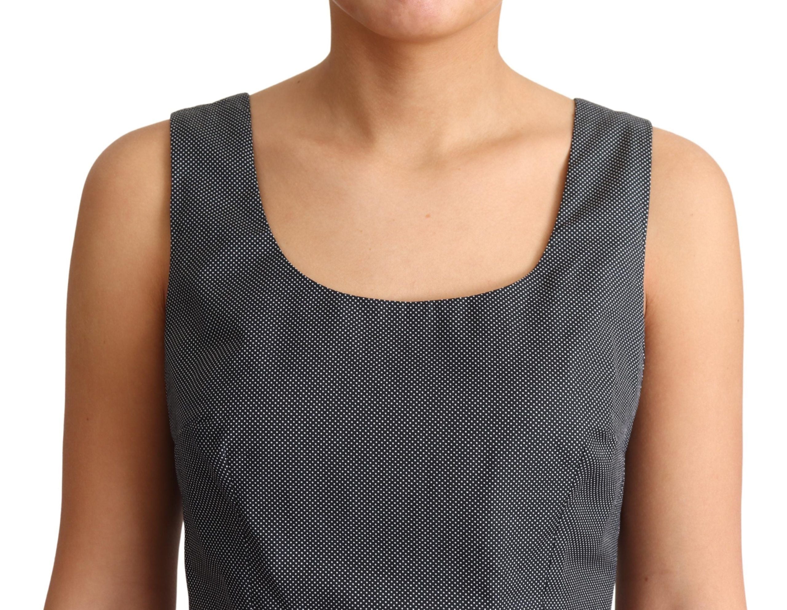 Schwarzes gepunktetes A-Linien-Baumwollkleid