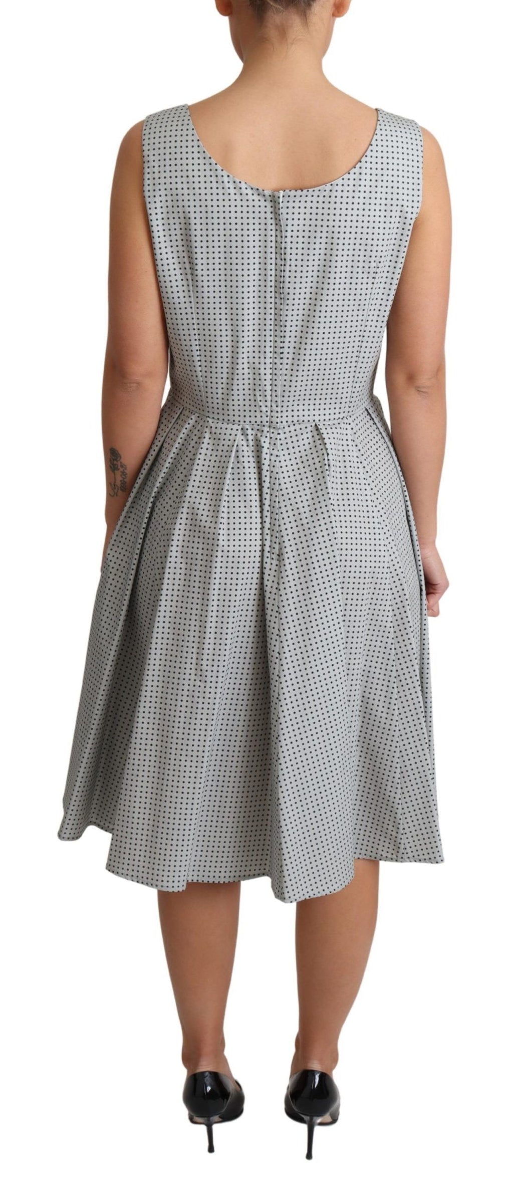 Graues gepunktetes A-Linien-Baumwollkleid