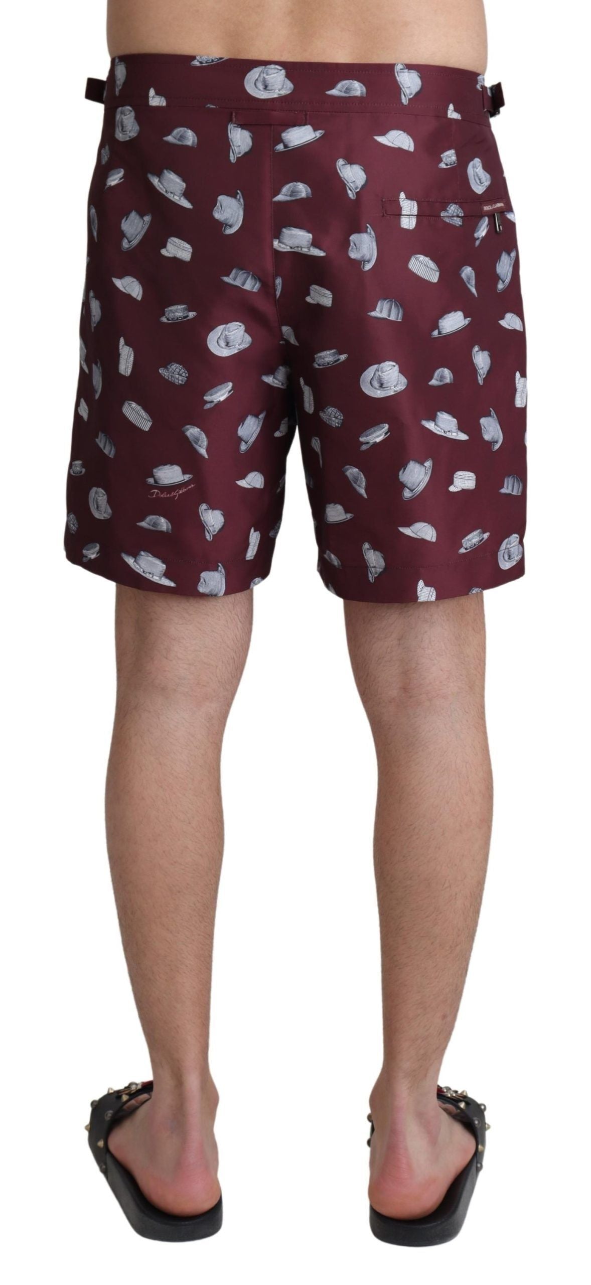 Badehose mit Maroon-Hats-Print
