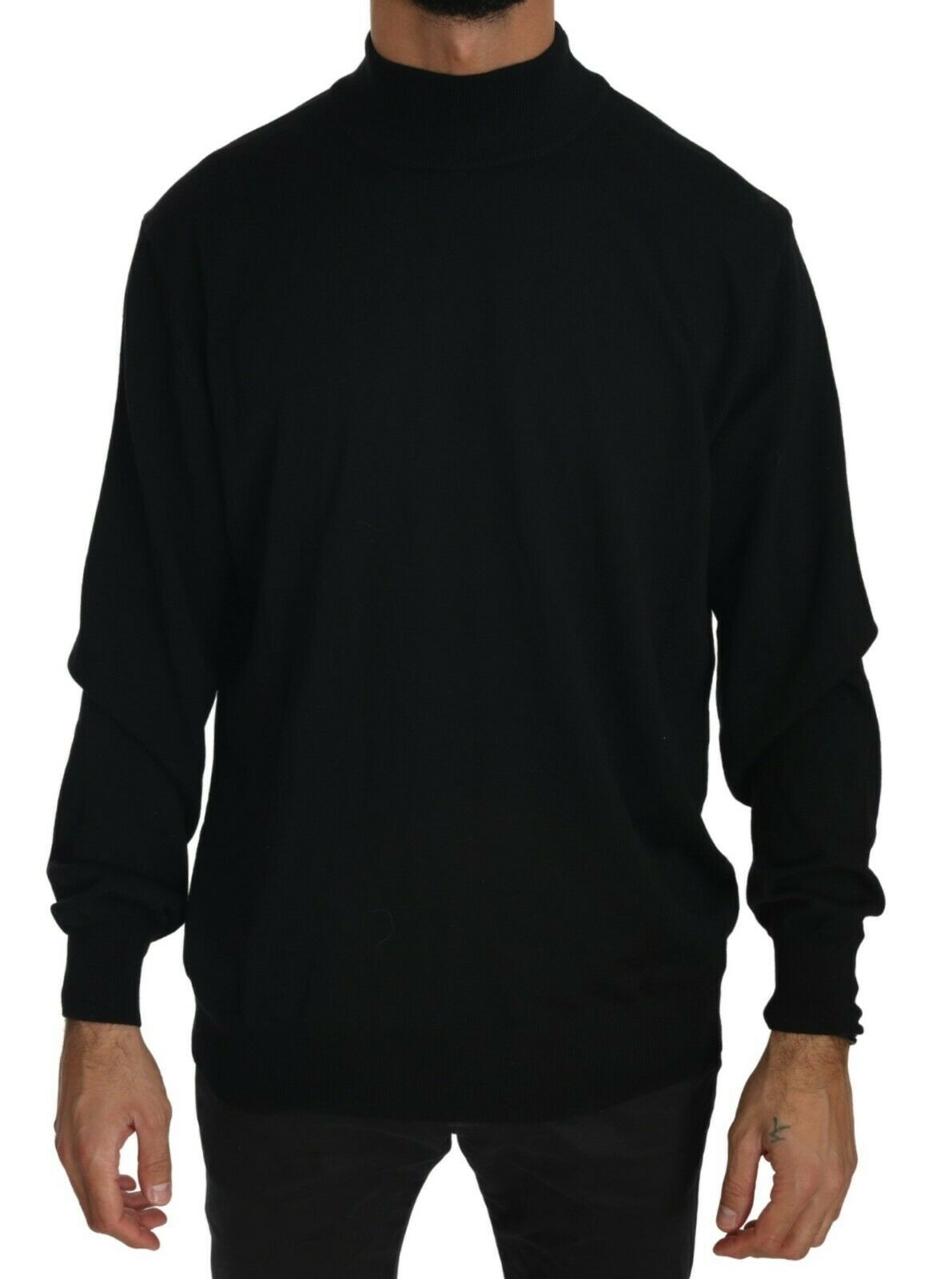 Maglione pullover nero a collo alto in pura lana