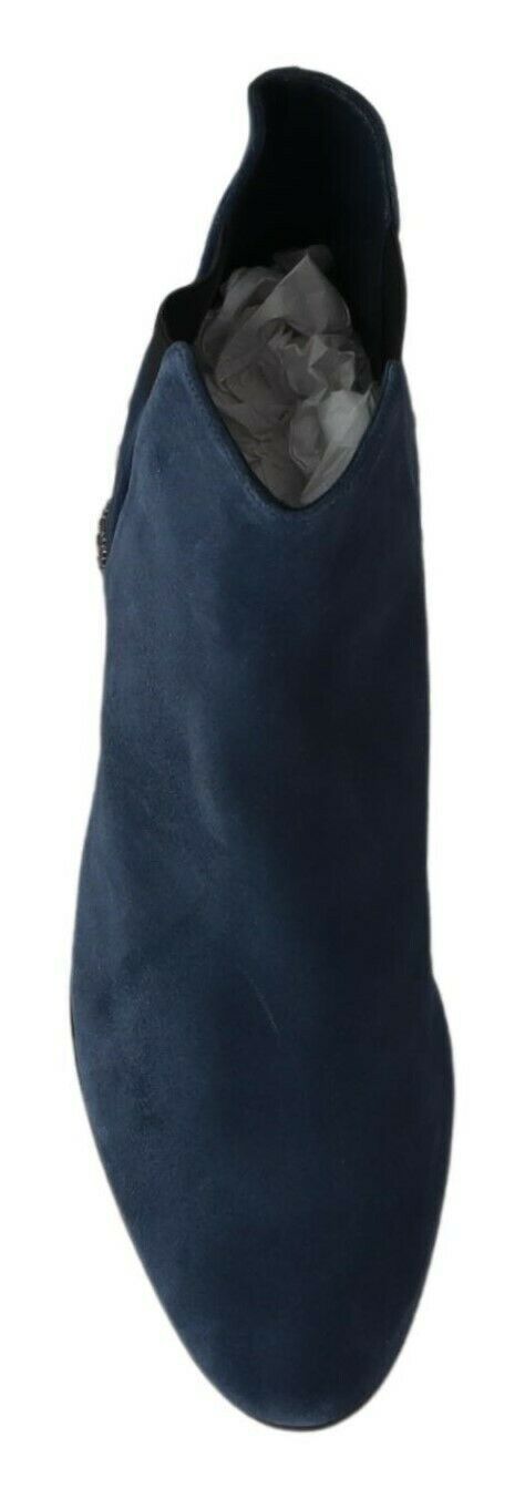 Blaue Wildleder-Stiefel mit Nietenverzierungen