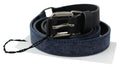 Schwarzer blauer Ledergürtel mit silbernem Logo