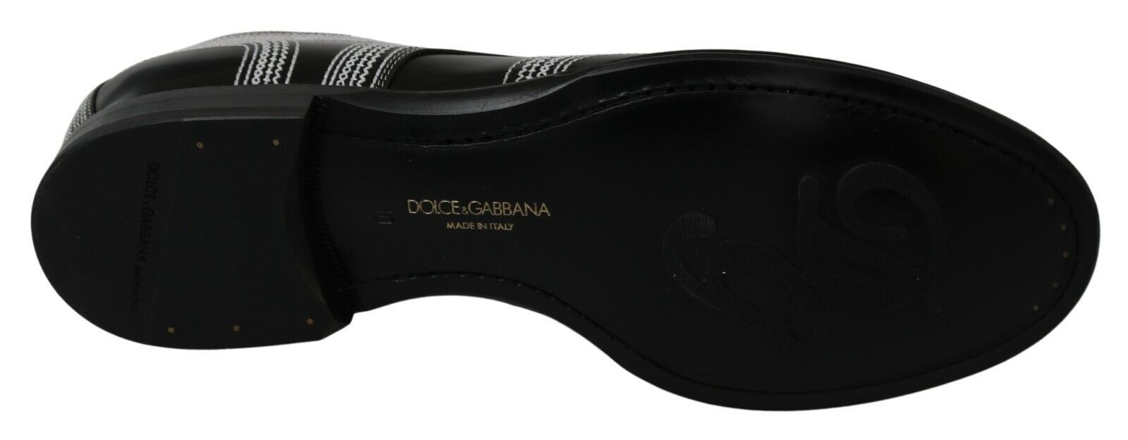 Schwarze Derby-Schuhe aus Leder mit weißen Schnürsenkeln