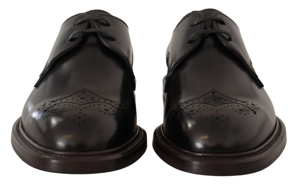 Derby-Schuhe aus schwarzem Leder