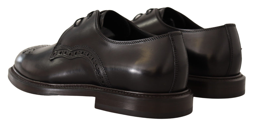 Derby-Schuhe aus schwarzem Leder